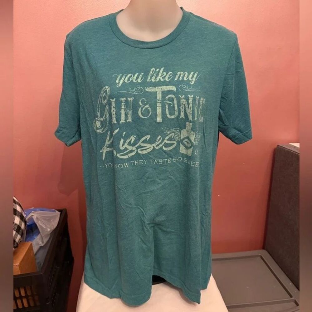 Cheeky’s Boutique Teal Graphic Song Lyric Tee Size Medium